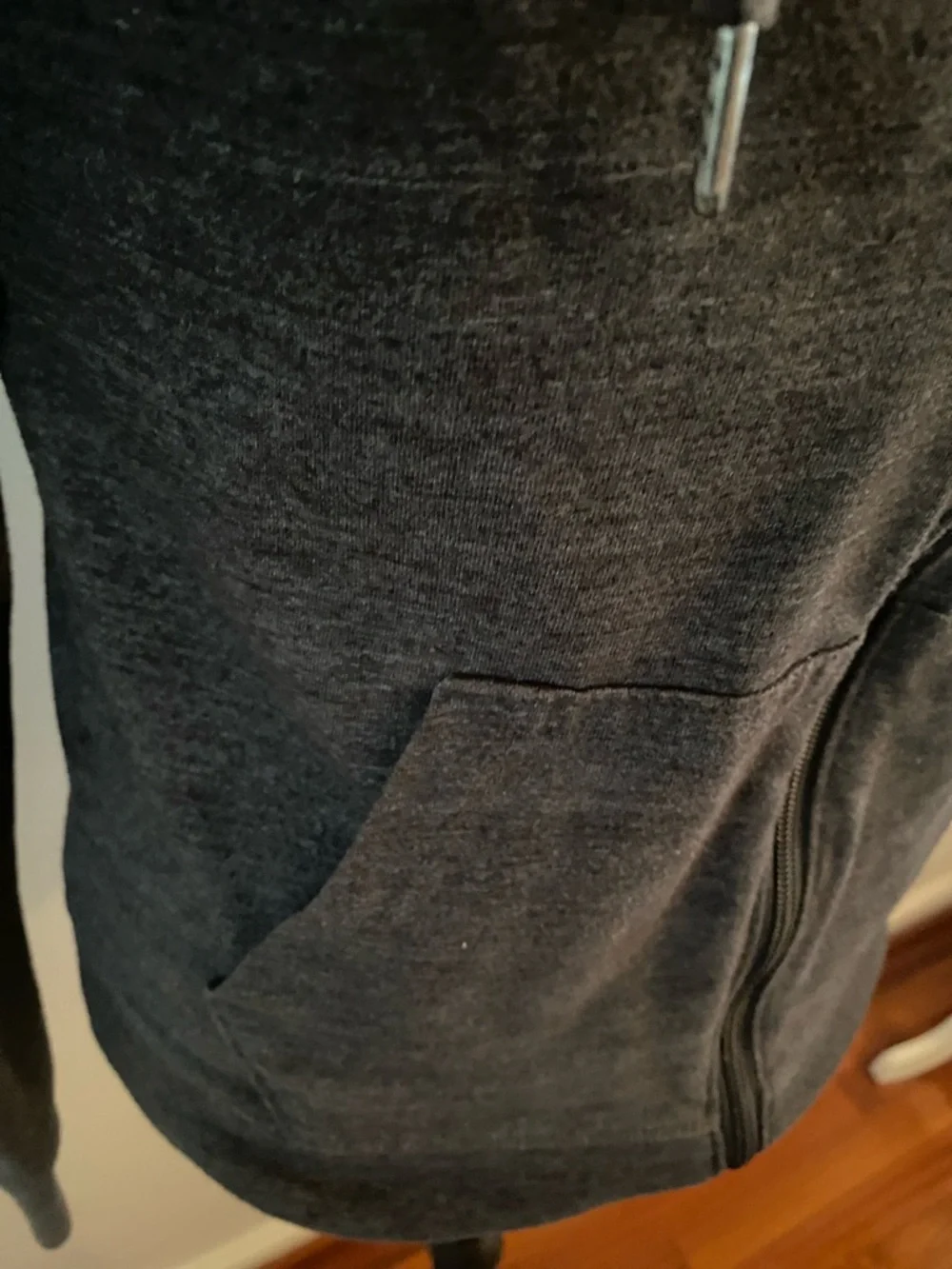 The North Face size small women’s hoodie - Picture 3 of 8